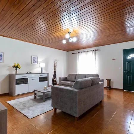 Casa Da Fonte Nova * Feteiras