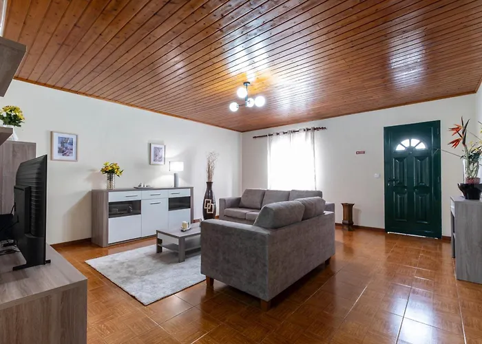 Casa Da Fonte Nova * Feteiras